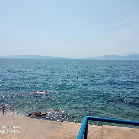 Apartamento Sunce Kostrena Exterior foto